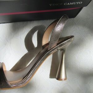 Vince Camuto 10 10M High UNIQUE Heels Gold Prata Velho Cristal Arabella